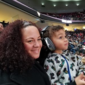 Meet your Posher, Regina